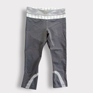 Lululemon Women's Run Inspire Crop Capri Yoga Pants Leggings Size 6